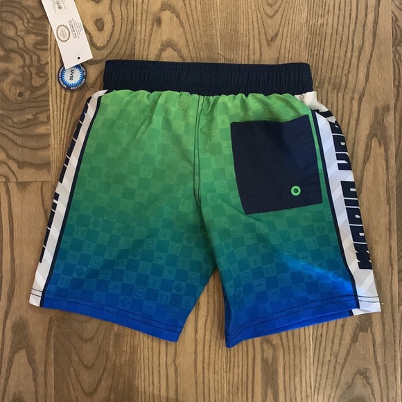 Super Mario lined swim trunks - Picture 2 of 9